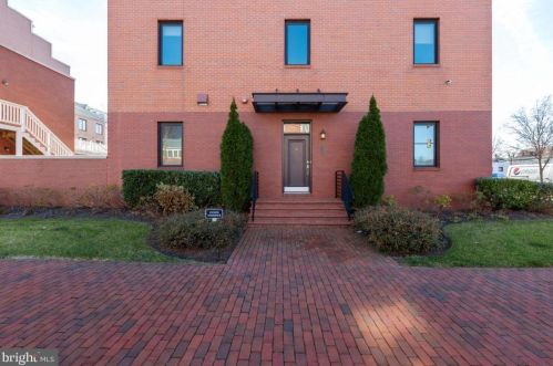 611 Custis Ave, Alexandria VA  22301-2174 exterior