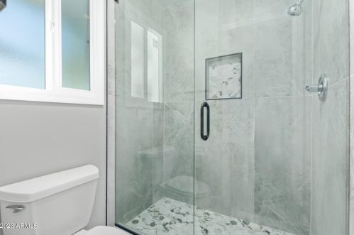 10838 38 St, Phoenix AZ 85018-5830 exterior