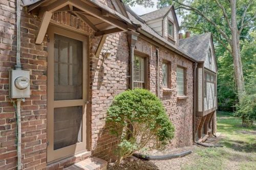 1289 Beech Vly Rd, Atlanta GA 30306-3123 exterior