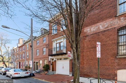 309 Lawrence St, Philadelphia PA 19133-3023 exterior