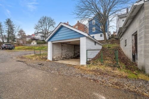 76 Montclair Ave, Pittsburgh PA 15229-1754 exterior