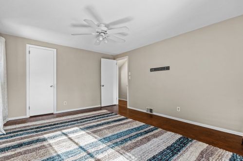 326 Altoona Pl, Pittsburgh PA  15243-2063 exterior