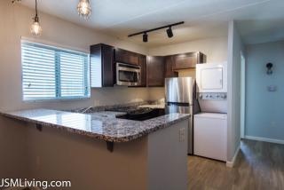 406 Stoughton St, Champaign IL  61820-4347 exterior