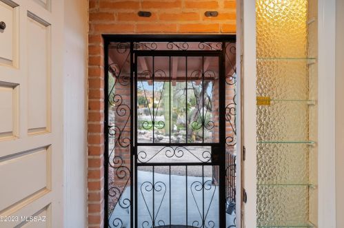 4441 Bear Canyon Rd, Tucson AZ  85749-9649 exterior