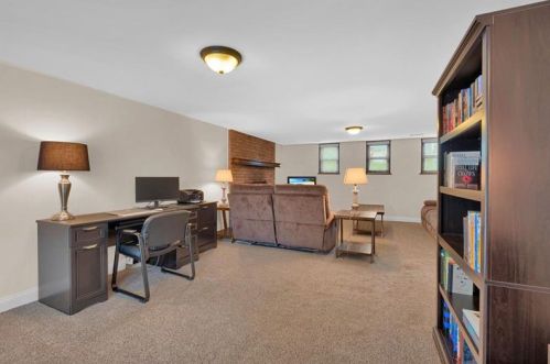 708 Brookshire Dr, Pittsburgh PA 15237-4104 exterior