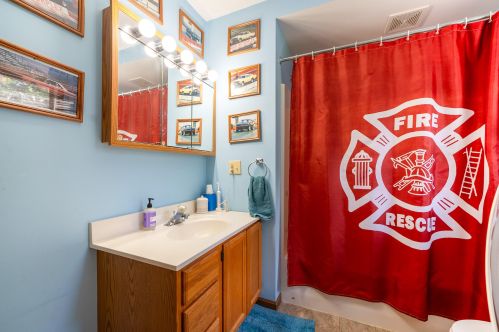 265 Mararebecah Ln, Meskegon MI 49442-1577 exterior