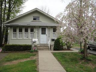 8 Western Ave, Kinnelon, NJ 07405-1608