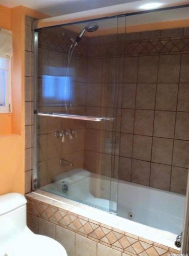 831 Outlook Ave, Babylon NY  11704-4420 exterior