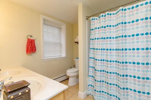 3 Grn Holw Rd, Killingly CT 06239-3546 exterior