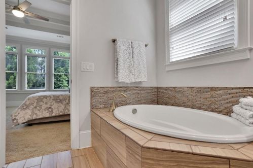 3573 Brookleigh Ln, Atlanta GA 30319-2219 exterior