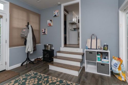 494 Main St, Hartford CT 06109-1818 exterior