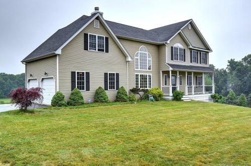 64 Highland Ave, Ellington, CT 06029-3794