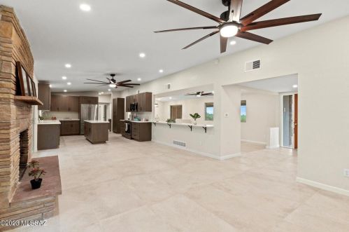 5862 Camino Arenosa, Tucson AZ  85718-4650 exterior