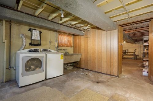 6022 Kilpatrick Ave, Chicago IL 60629-5637 exterior