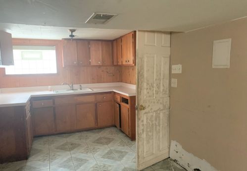 6148 Moody Ave, Chicago IL 60638-4312 exterior