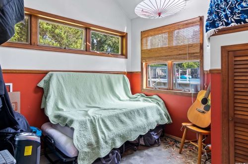 12 Cedarwood Dr, Huntington Station NY 11746-1305 exterior