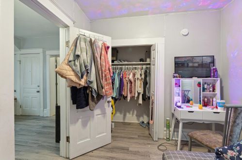 1936 Portage St, Kalamazoo MI 49001-5153 exterior