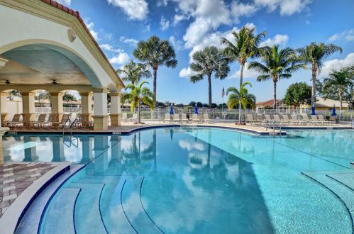 12121 Oakvista Dr, Boynton Beach FL 33437-6352 exterior