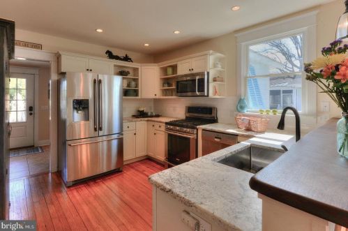 121 3 St, Lewes DE 19958-1328 exterior