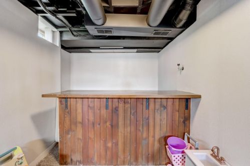 3727 99th St, Milwaukee WI  53222-2421 exterior