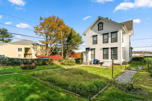 12 Prospect Ave, Norwalk CT 06850-3705 exterior