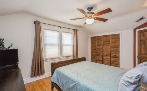 6320 Campbell Ave, Chicago IL 60659-1902 exterior