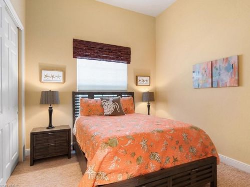 7746 Mulberry Ln, Naples FL 34114-9443 exterior