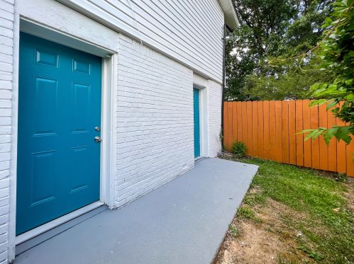 3949 Adamsville Dr, Atlanta GA  30331-3823 exterior