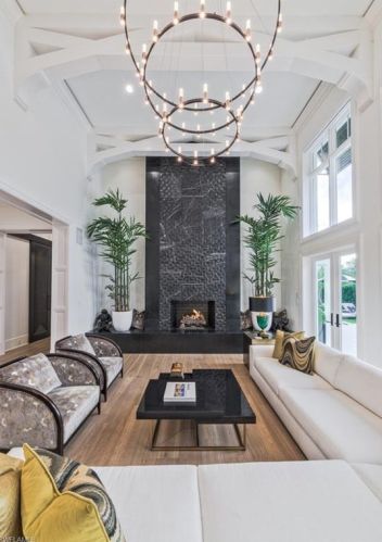 185 Cajeput Dr, Naples FL 34108-2611 exterior