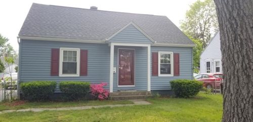 38 Drexel St, Springfield, MA 01104-2018