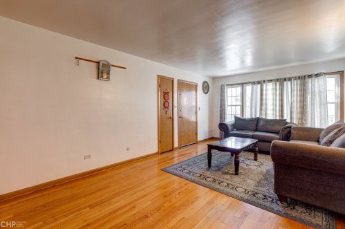 4917 Kedvale Ave, Chicago IL 60629-5013 exterior