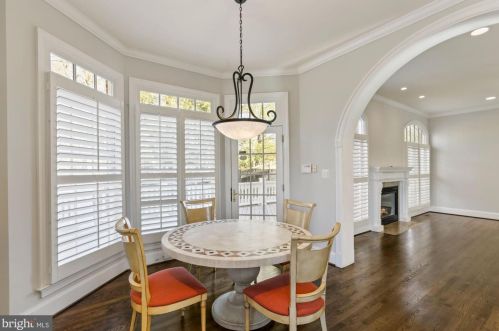 5802 Bent Twig Rd, Mc Lean VA 22101-1806 exterior