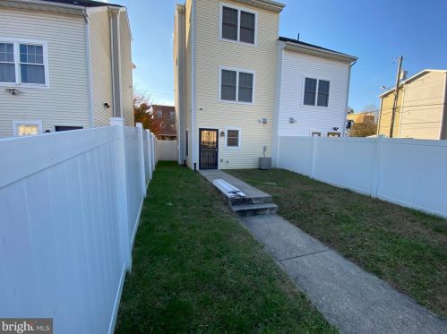 735 40 St, Philadelphia PA 19104-1670 exterior