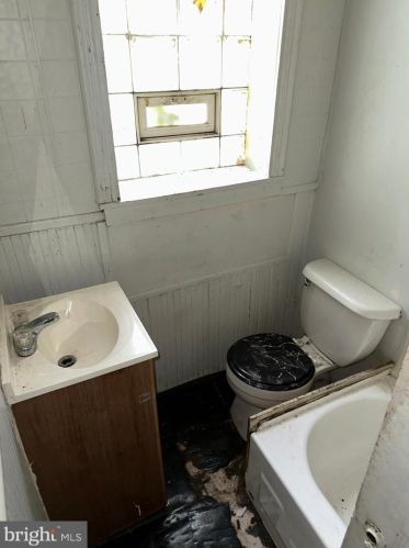 513 56 St, Philadelphia PA 19131-0031 exterior