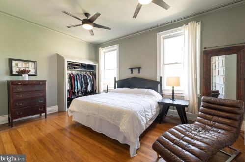 1223 6 St, Philadelphia PA 19120-3101 exterior