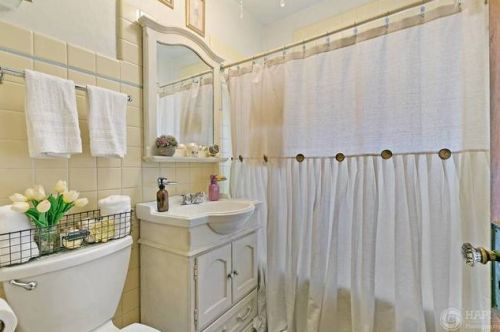 6121 Newport Ave, Chicago IL 60634-4142 exterior