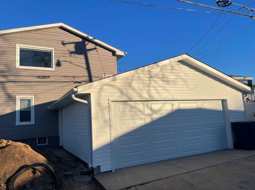 3825 84, Milwaukee WI 53228-1705 exterior