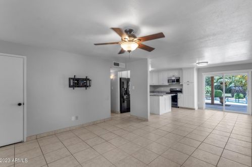 13220 40 Way, Phoenix AZ 85050-7233 exterior