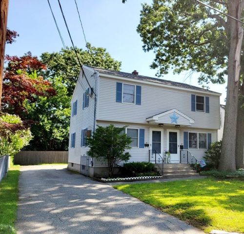 35 Arthur St, Springfield MA  01104-2218 exterior