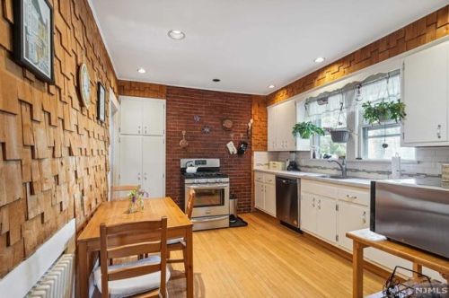 137 Haworth Dr, Haworth NJ 07641-1540 exterior