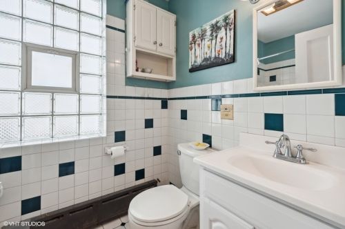 4103 Oakley Ave, Chicago IL 60609-2222 exterior