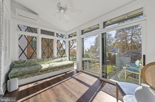 3324 Reservoir Rd, Washington DC  20007-2311 exterior