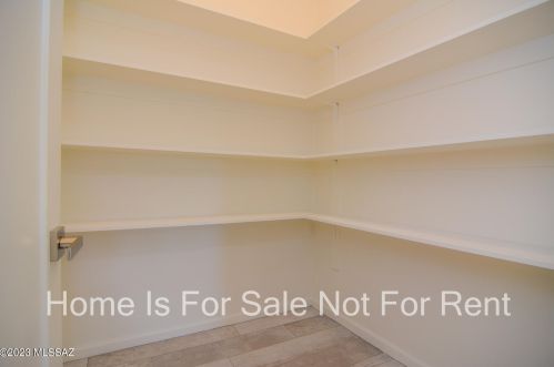 5690 Placita Amanecer, Tucson AZ  85718-4002 exterior