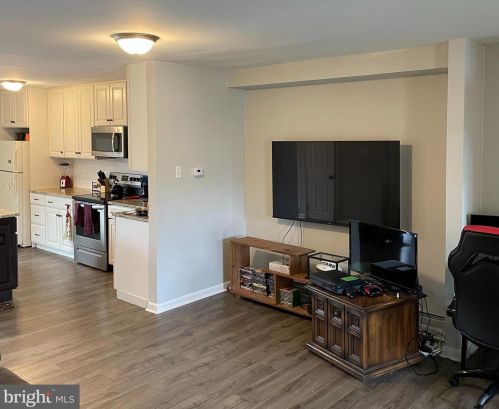 206 Walnut Ridge Est, Pottstown PA  19464-3059 exterior