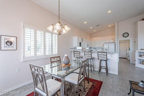 594 Mickelson Ln, Green Valley AZ 85614-5749 exterior