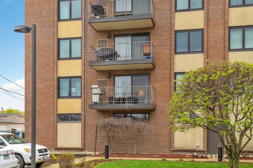 7707 Irving Park Rd, Chicago IL  60634-2188 exterior