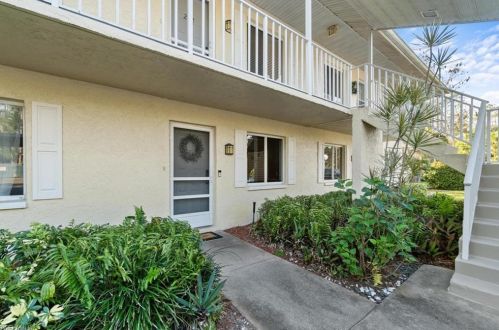 3451 County Barn Rd, Naples FL 34112-7434 exterior