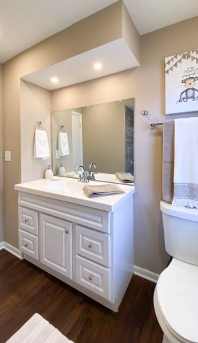 5042 68th St, Milwaukee WI  53220-4514 exterior