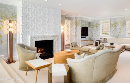 7 Cobb Is Dr, Greenwich CT 06830-7244 exterior