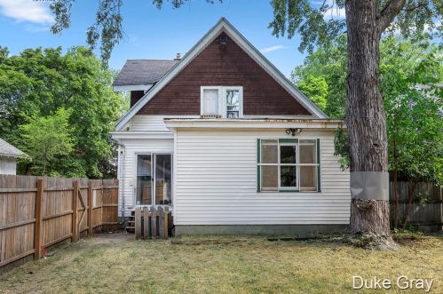 1056 Ardmore, Grand Rapids MI 49507-2747 exterior